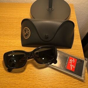 Ray-Ban Classic Black Sunglasses with Case